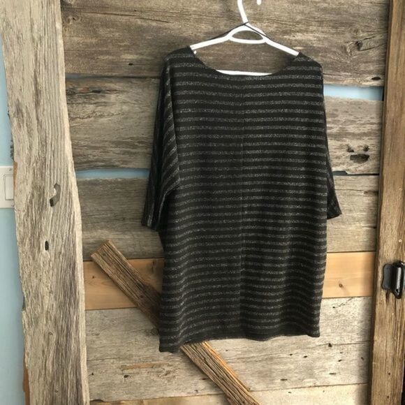 MICHEL Studio plus size 1X black and silver long drop shoulder sweater - Picture 4 of 6